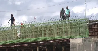 কক্সবাজারে চার বছরেও শেষ হয়নি সেতু নির্মাণের কাজ, ভোগান্তিতে এলাকাবাসী